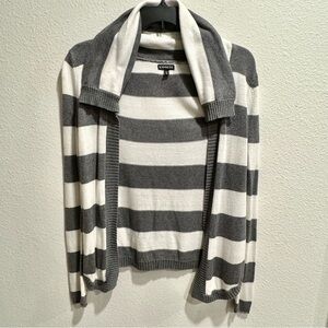 Express Gray White Ivory Cozy Sweater S Small